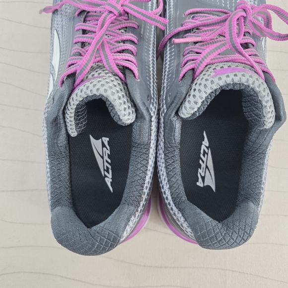 Altra Womens Torin 3.0 Zero Drop Grey Pink Running Shoes AFW1737F-4 Size 8 - Picture 13 of 14